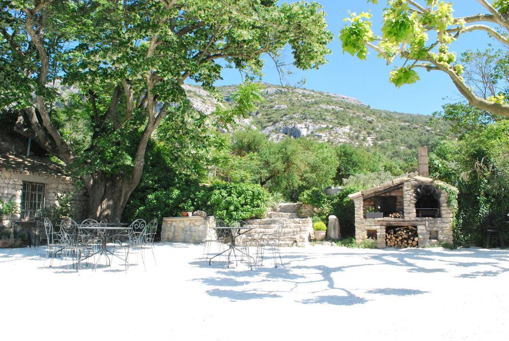 Bastide De La Lezardiere Фонтен-де-Воклюз Экстерьер фото